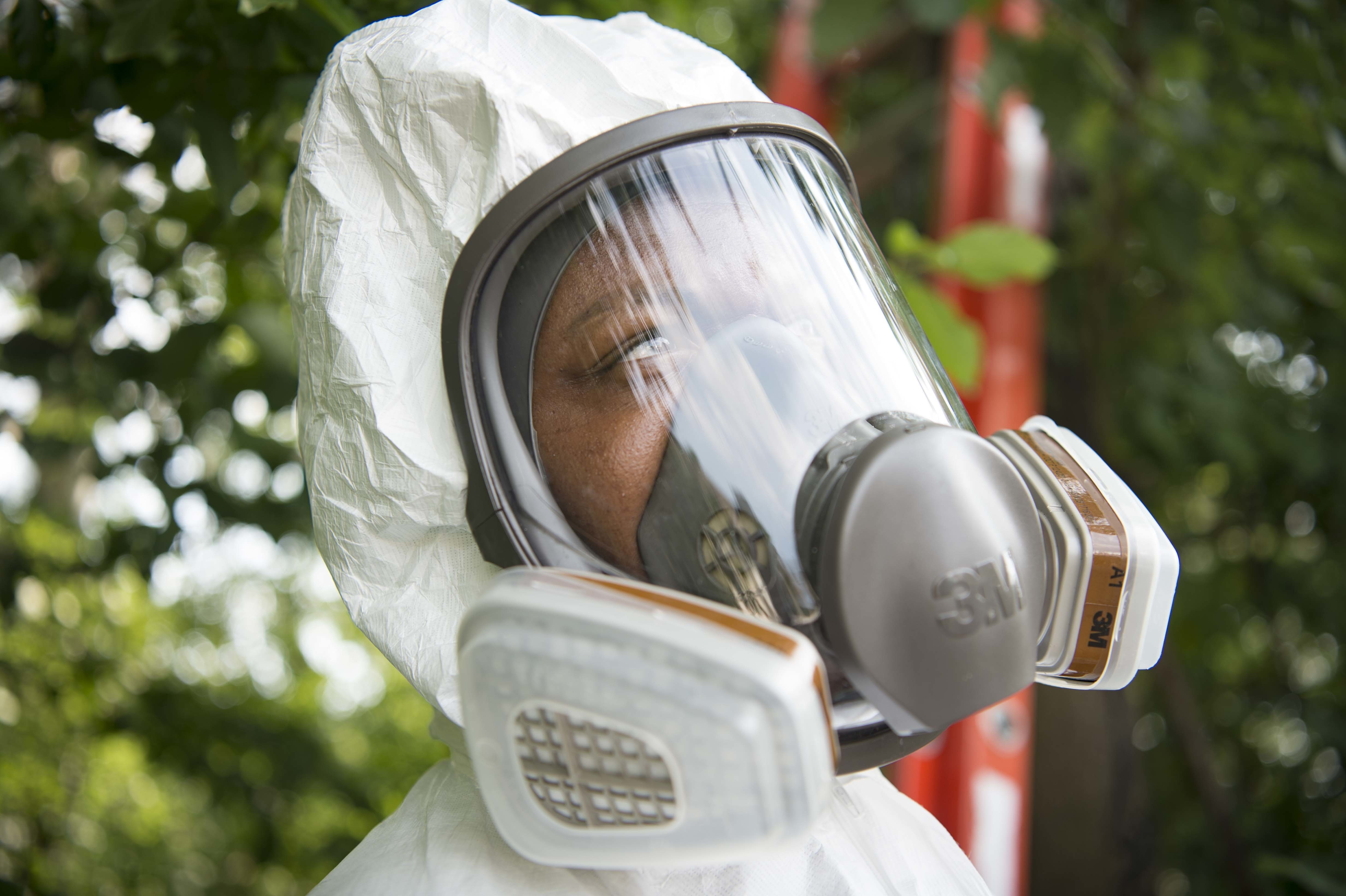 Professional pest control technician in Birmingham AL